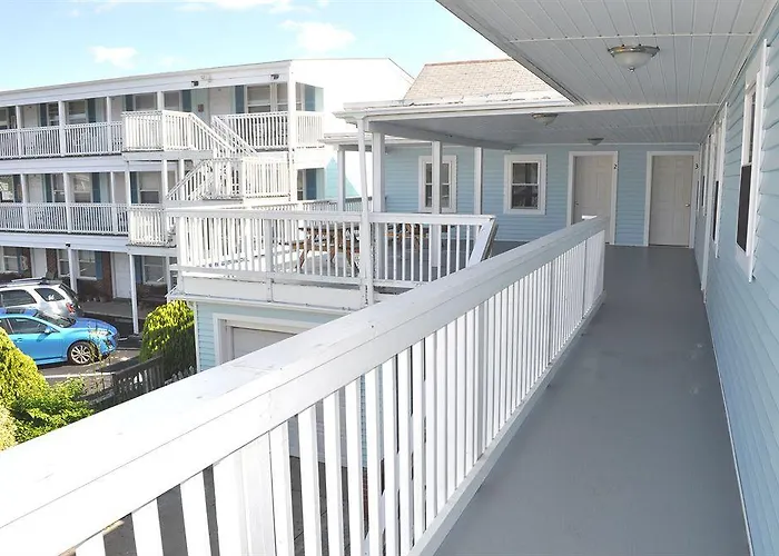 Apartment: South Wind Apartments