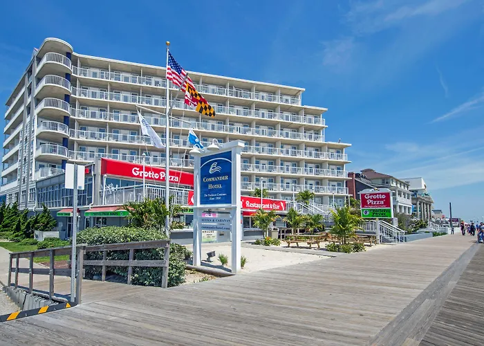 Commander Hotel & Suites